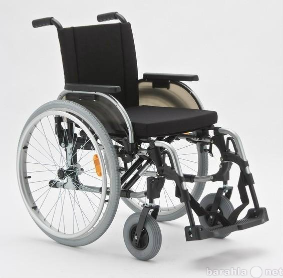 Продам: Кресло-коляска прогулочное с шириной 43