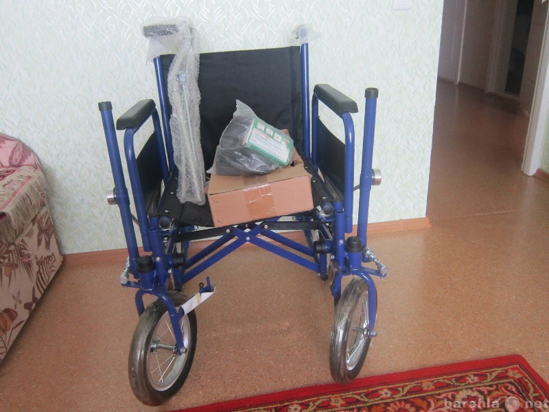 Продам: Кресло-коляска с рычажным приводом KY873