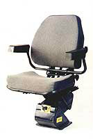 Продам: кресло трактора У7930-04Б-01 (ткань)