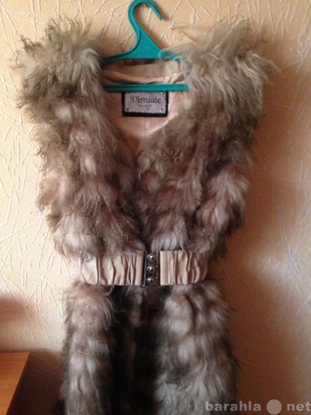 Продам: Меховой жилет Virtuale Fur Collection