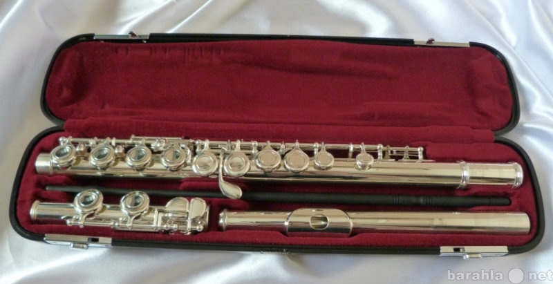 Продам: флейта Yamaha 411