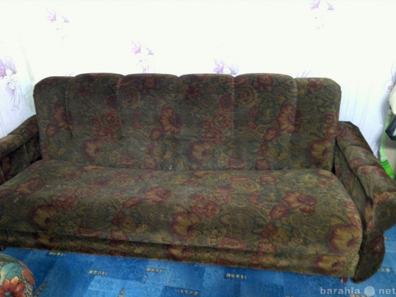 Продам: диван и два кресла