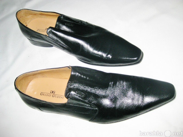 Продам: Туфли черные остроносые под костюм