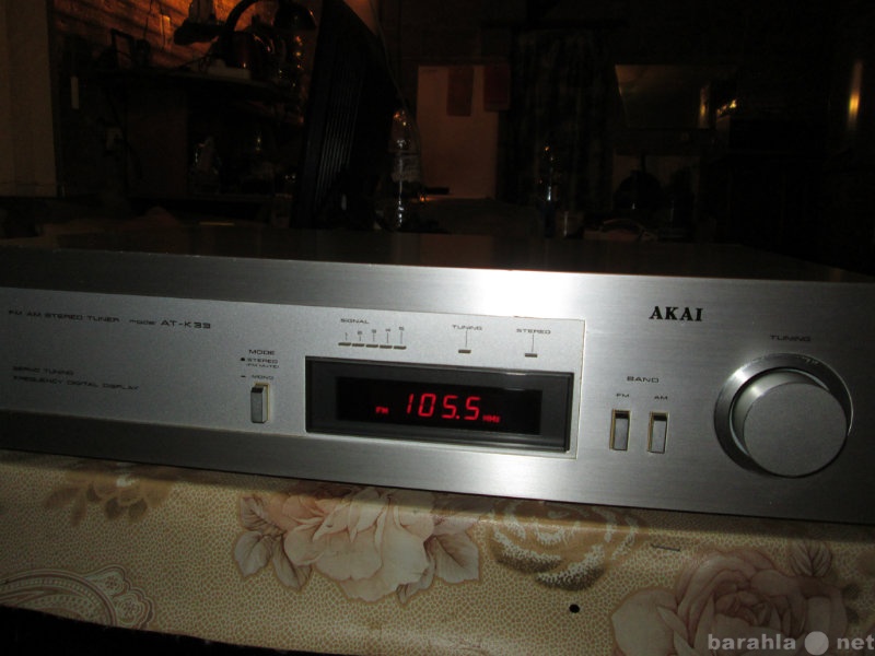 Продам: AM FM тюнер AKAI