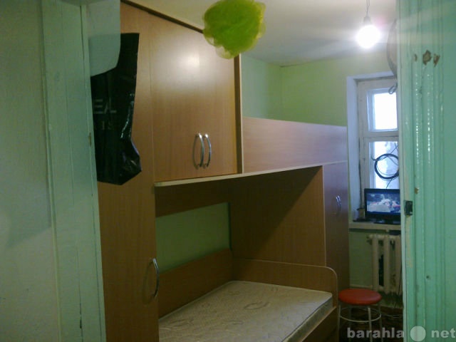 Продам: двухъярусная кровать со шкафами