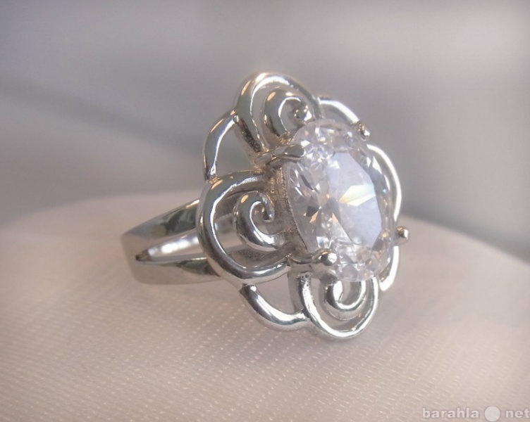 Продам: Кольцо из серебра 925