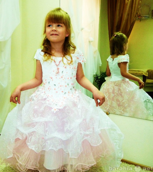 Продам: Детские нарядные платья