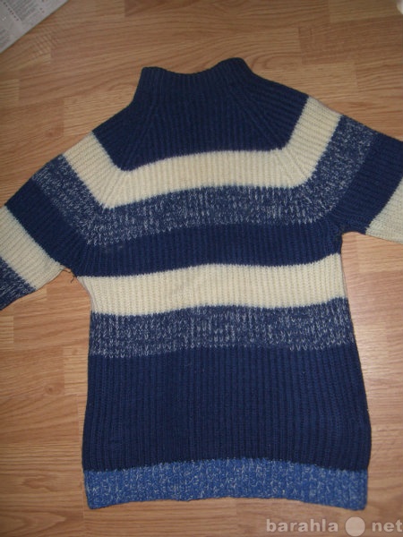 Продам: Детский шерстяной свитер
