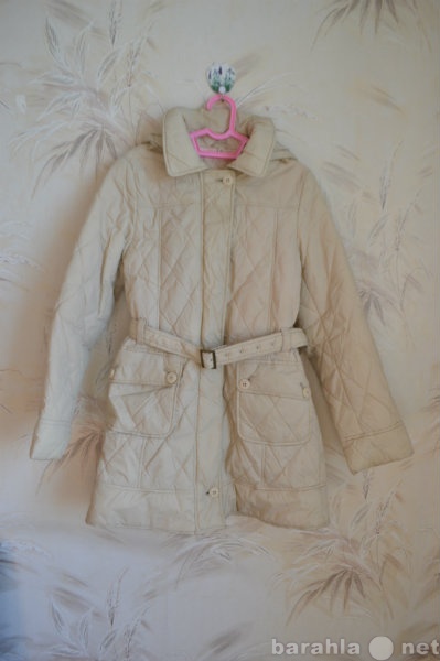 Продам: Пальто осень-весна для девочки