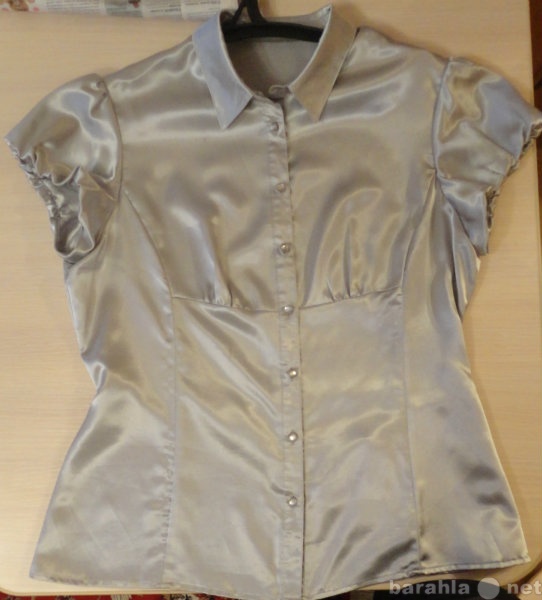 Продам: блузку