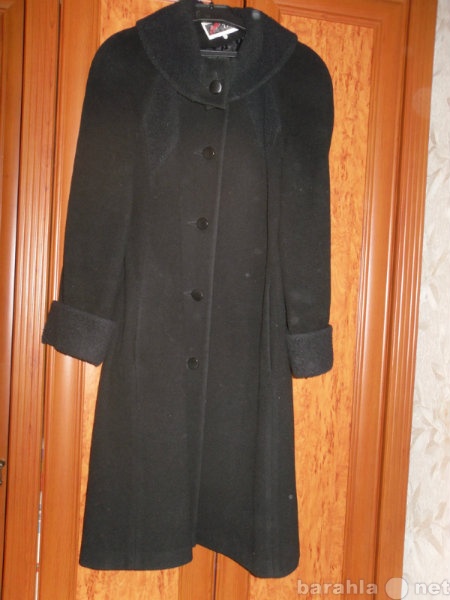Продам: Черное пальто