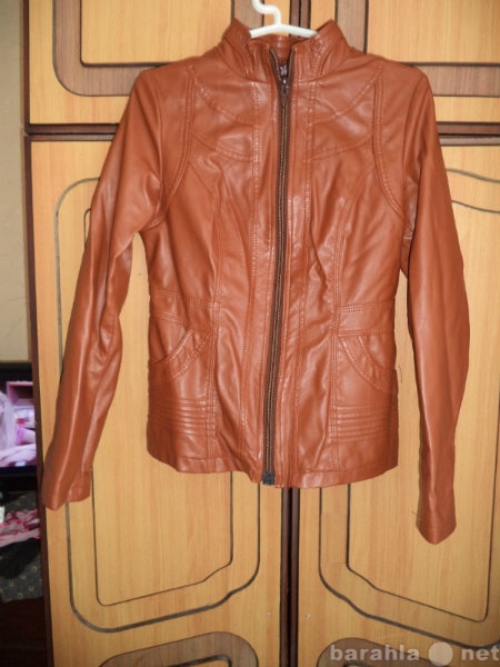 Продам: куртка коричневая 44 размер