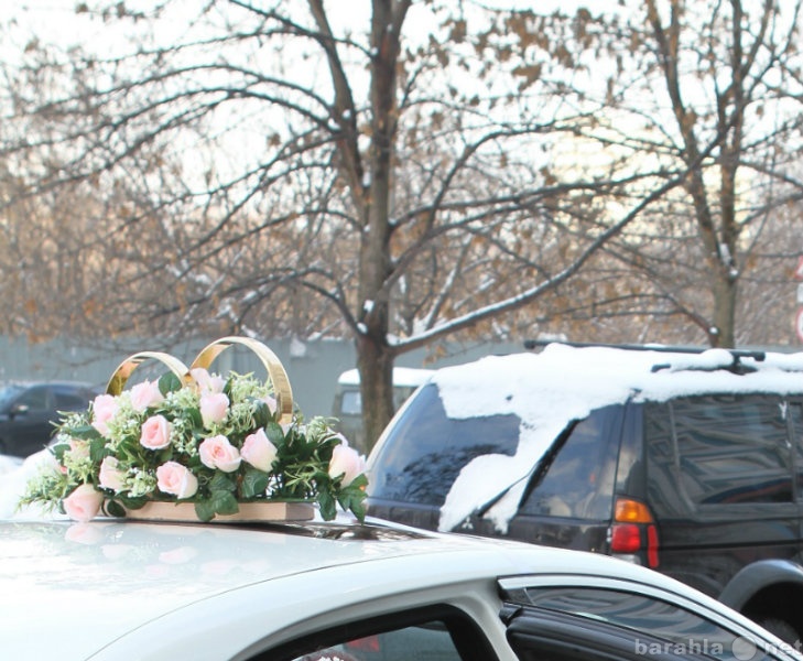 Продам: Свадебные украшения с кольцами на машину