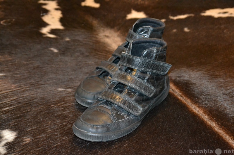 Продам: Ботинки для мальчика ECCO