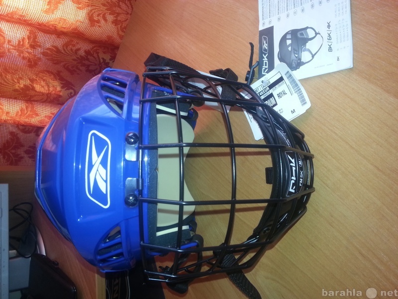 Продам: Проффесиональный хоккейный шлем