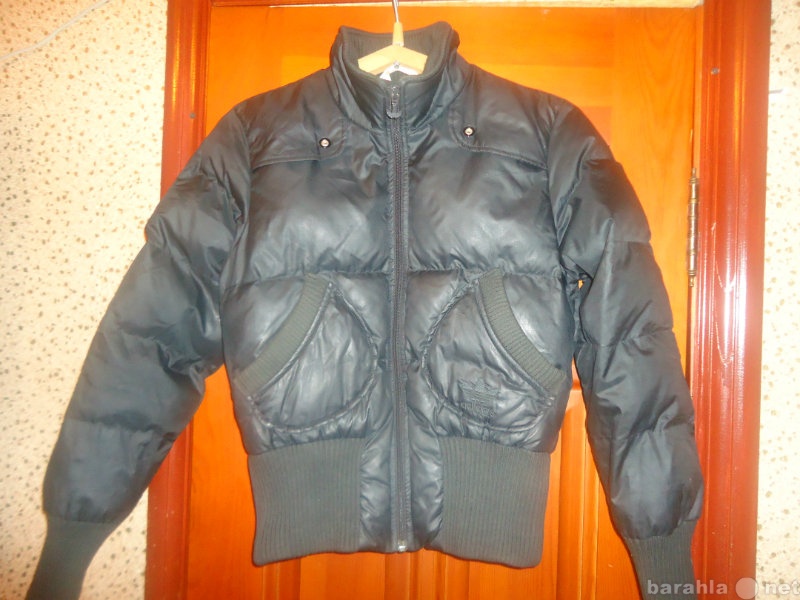 Продам: Куртка Адидас на весну