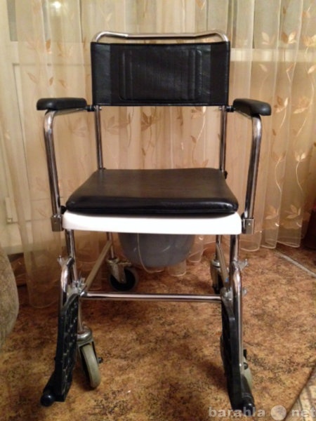 Продам: Инвалидная коляска с санитарным оснащени