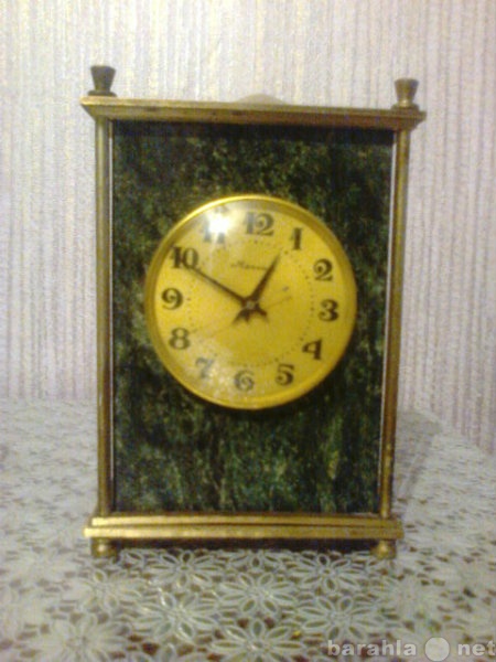 Продам: часы настольные 1975 зеленый малахит