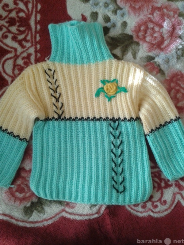 Продам: Новый  свитер для девочки