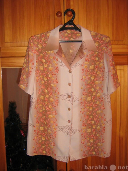 Продам: Новые блузки 52 размера