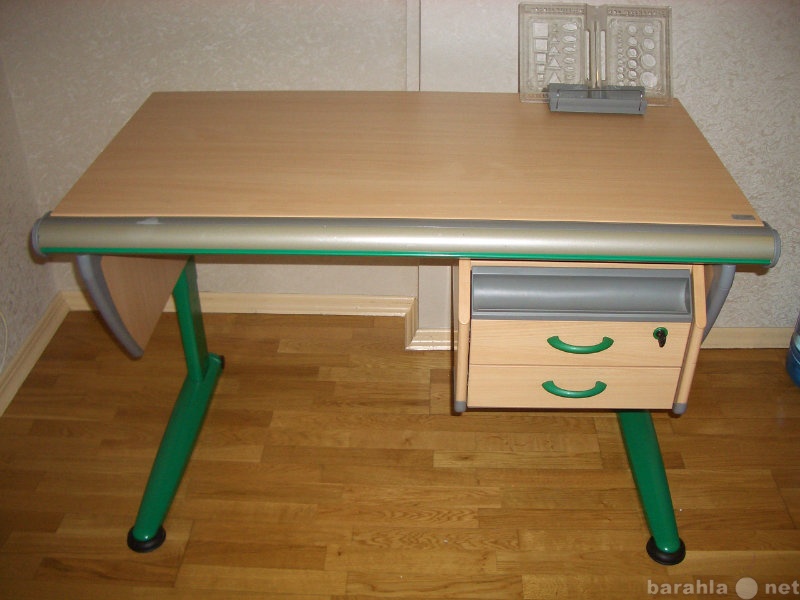 Продам: стол и стул для школьника немецкой фирмы