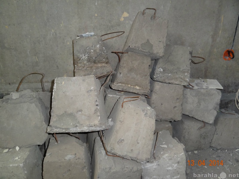 Продам: цементные блоки