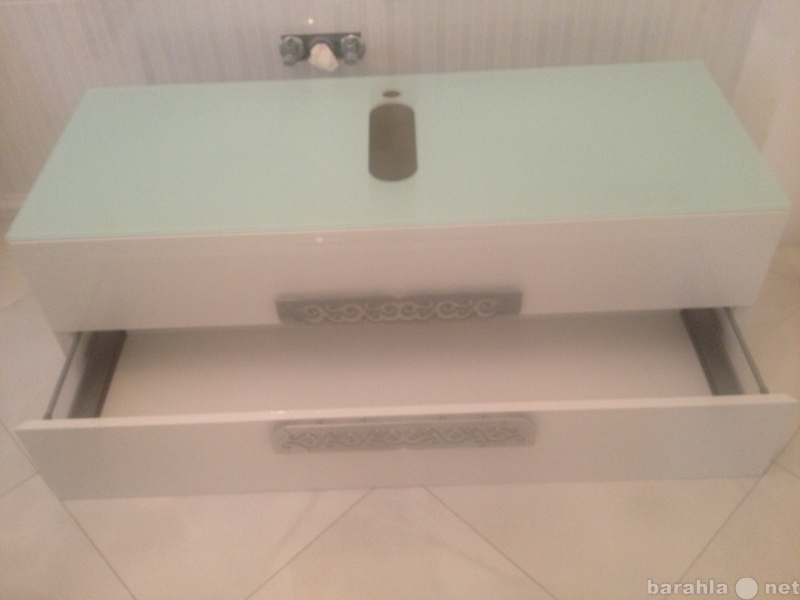 Продам: Мебель для ванны Coquille Flow
