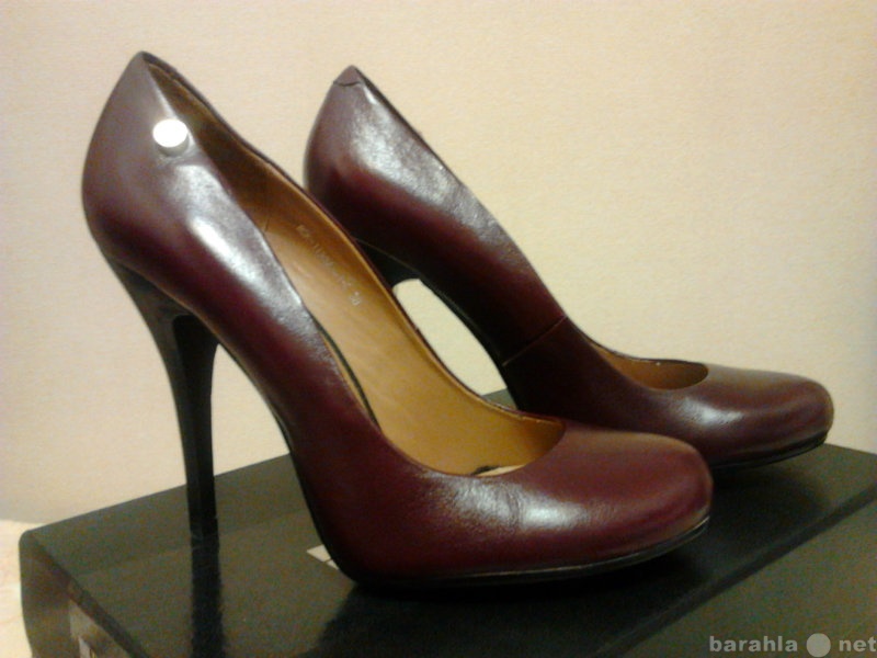 Продам: Женские туфли фирмы Paolo Conte р.38