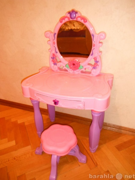 Продам: Столик игровой "Маленькая Принцесса