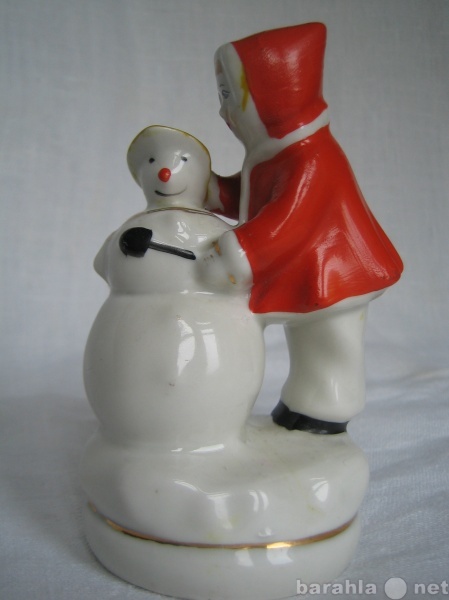 Продам: фарфоровая статуэтка Девочка и снеговик