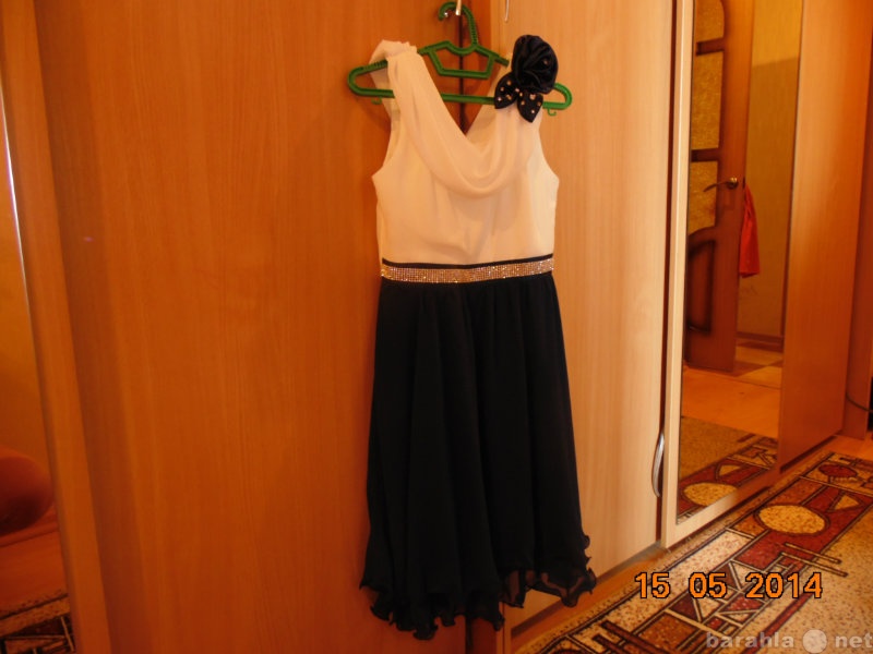 Продам: Платье детское нарядное