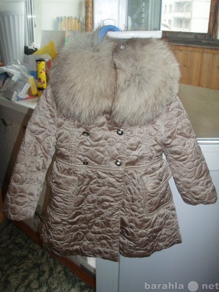 Продам: Пальто для девочки на рост 98-104