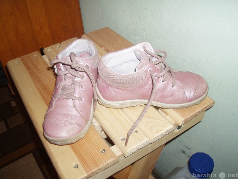 Продам: Ботинки для девочки