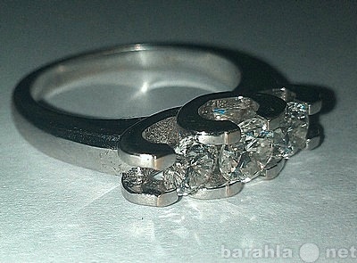 Продам: Кольцо с большими бриллиантами-1.5 карат
