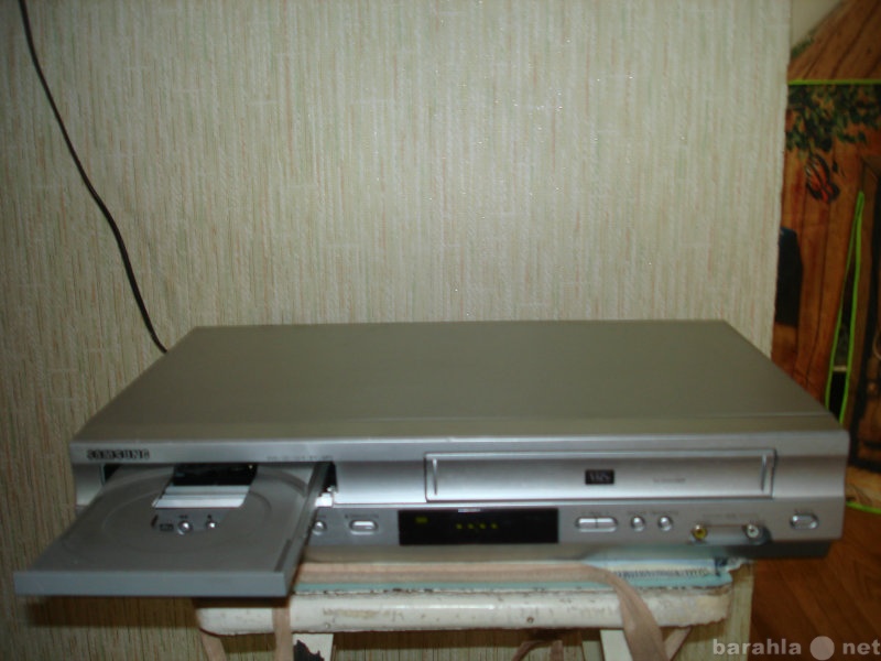 Продам: Видеомагнитофон samsung диск+ кассета