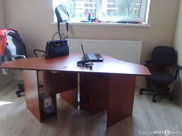 Продам: столы офисные угловые