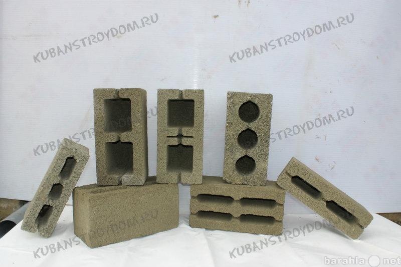 Продам: Товарный бетон, цементные блоки, кирпич