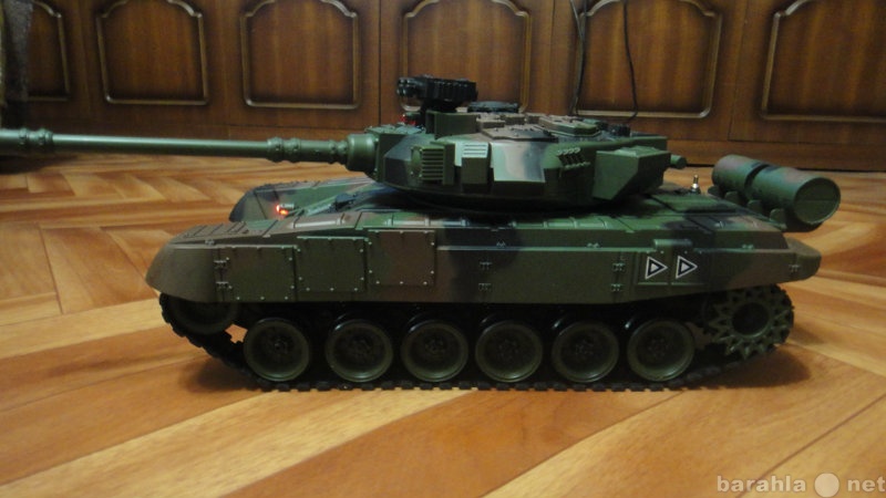 Продам: Радиоуправляемая машина танк T-90(1:20)