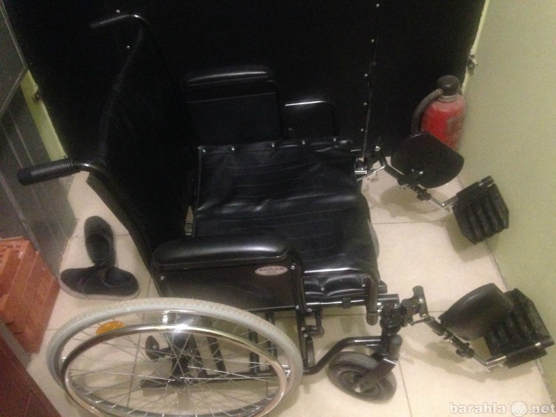 Продам: Кресло-коляска H002 (56 см)