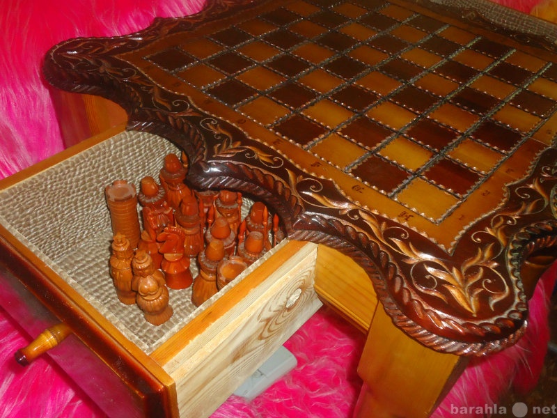Продам: шахматный столик
