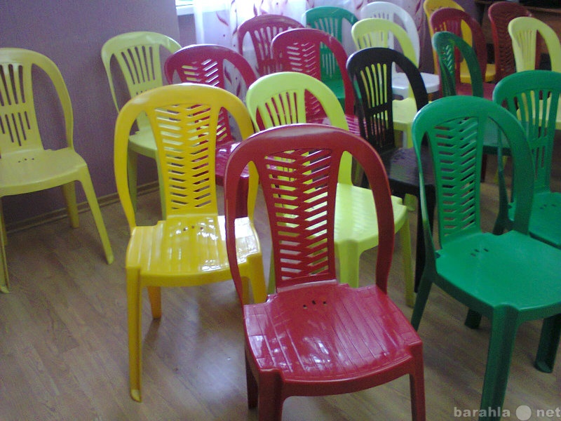 Продам: Пластмассовые стулья б/у