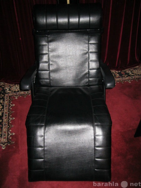 Продам: Продам б/у массажные кресла