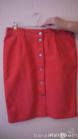 Продам: джинсовая юбка красного цвета