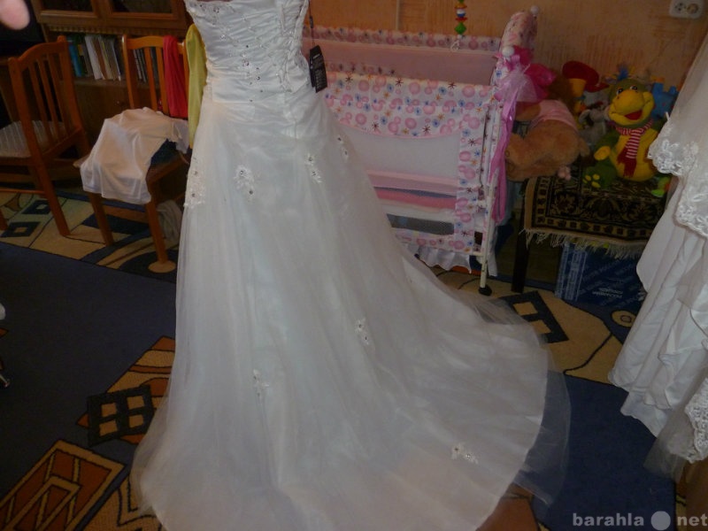 Продам: Продам Новое свадебное платье размер XS