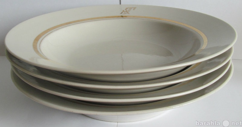 Продам: Фарфоровые тарелки в ассортименте
