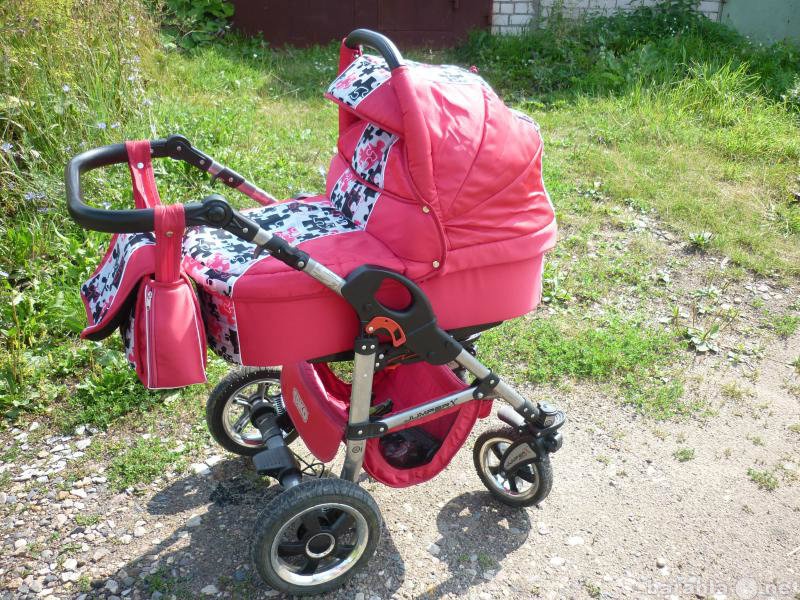 Продам: импортную детскую коляску
