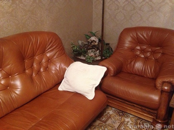 Продам: Два кресла и диван