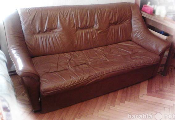 Отдам даром: Кожаный диван, Финляндия