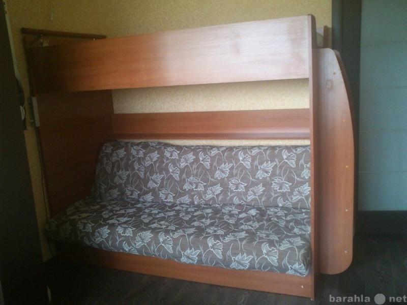 Продам: двухъярусная кровать с диван-кроватью