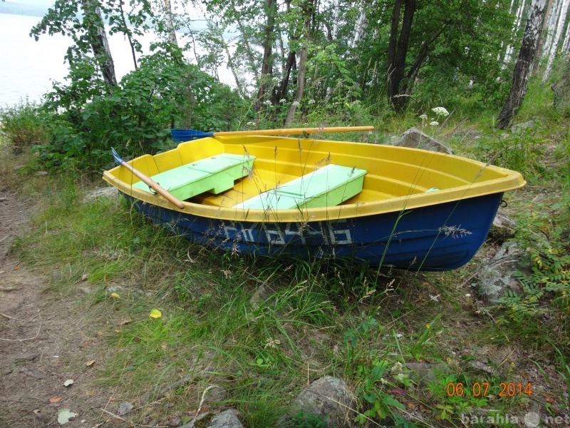 Продам: Лодка стеклопластиковая 4-х местная